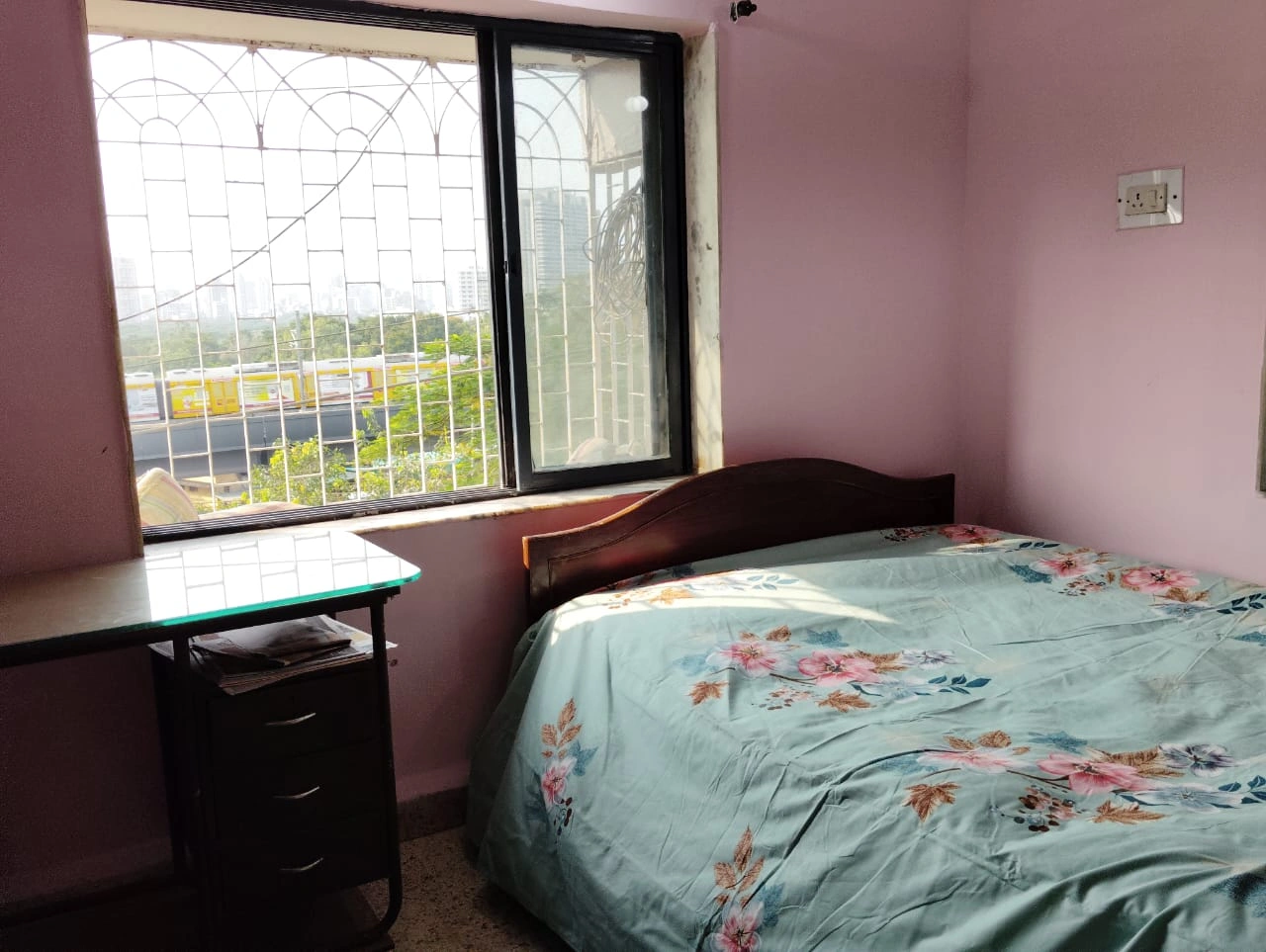 2 BHK Flat for Rent in Raheja Heights, Malad East